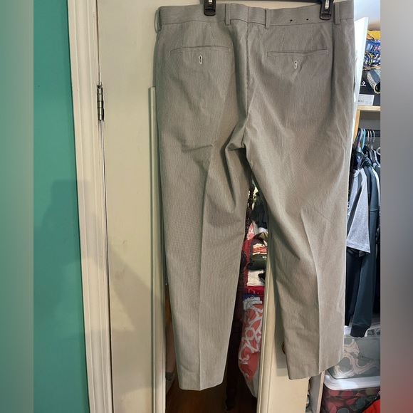 mens express searsucker suit - Picture 3 of 7